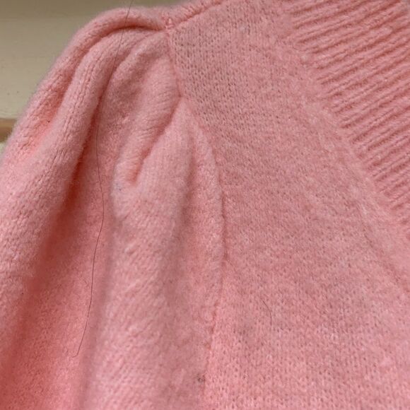 Atelier & Other Stories pink/light coral fluffy V neck sweater, front buttons, S - Picture 9 of 12